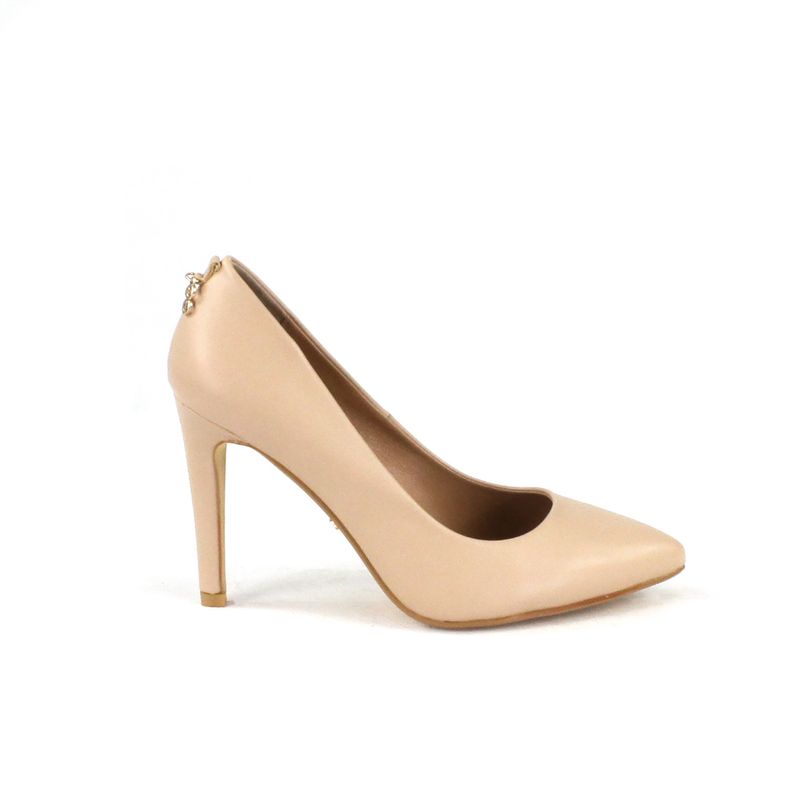 Zapatilla-Puntal-Basica-con-Colgante-en-Talon-en-Color-Beige-|-Cloe