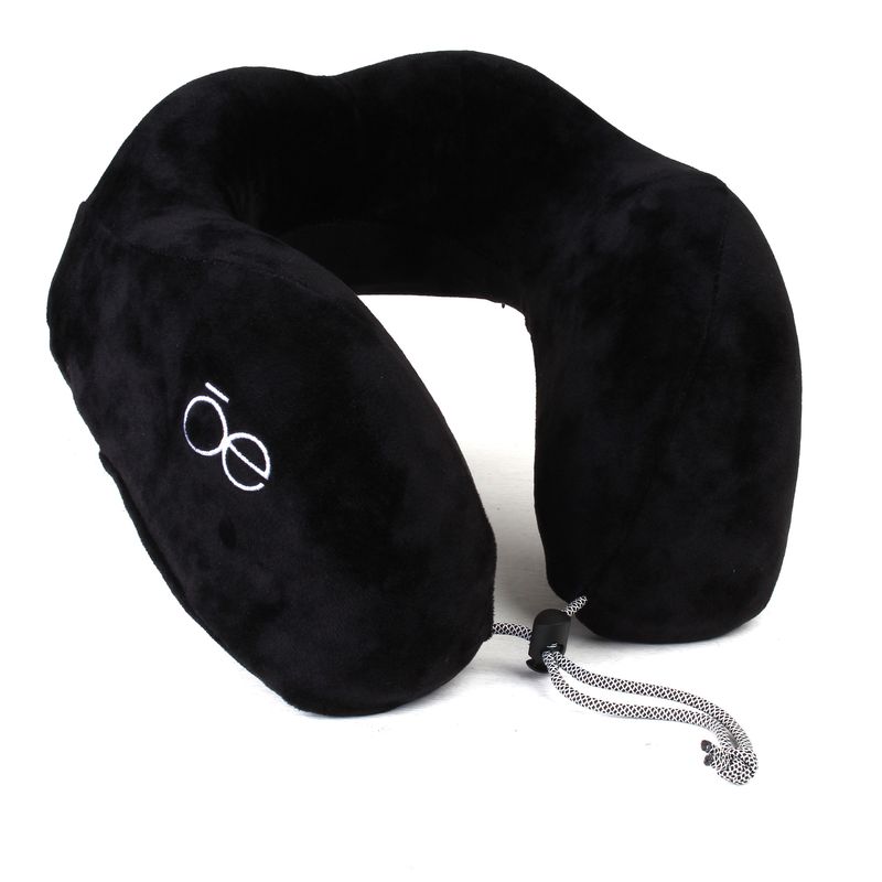 Almohada-de-Viaje-Erg�nomica-en-Color-Negro-|-Cloe