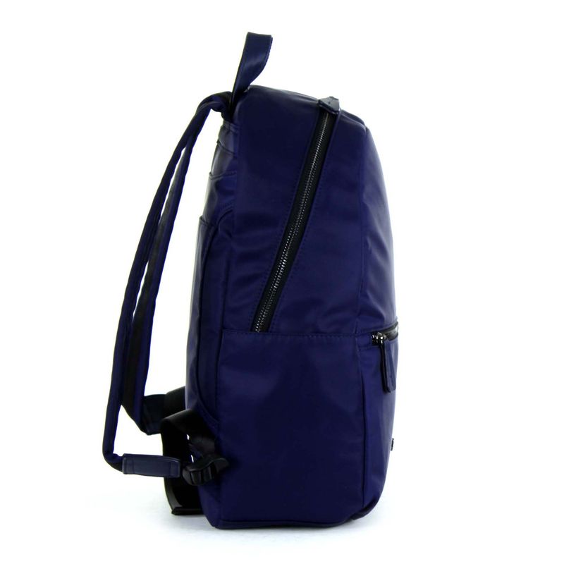 Mochila-Porta-Laptop-13--de-Nylon-en-Color-Marino-|-Cloe