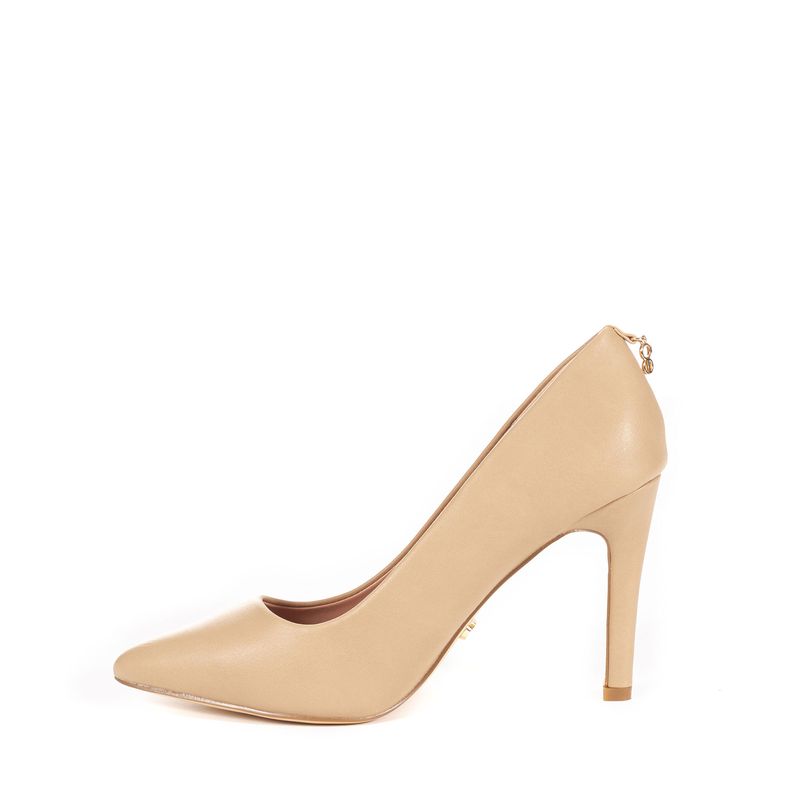 Zapatilla-Puntal-Basica-con-Colgante-en-Talon-en-Color-Beige-|-Cloe