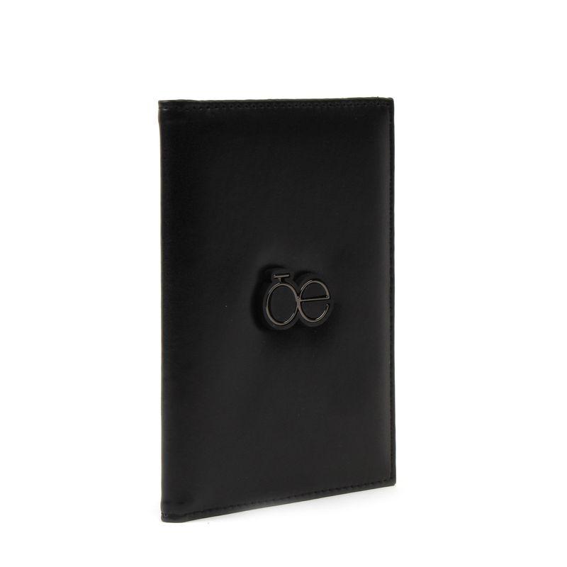 Porta-Pasaporte-en-Color-Negro-|-Cloe