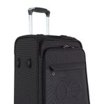 Maleta-Vertical-20--Logo-en-realce-en-Color-Negro-|-Cloe