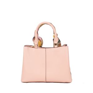 Bolsa Tote  color Nude con Mascada