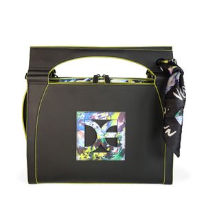 Bolsa Satchel Grande Oe Gallery con Mascada color Negro