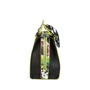 Bolsa Satchel Grande Oe Gallery con Mascada color Negro