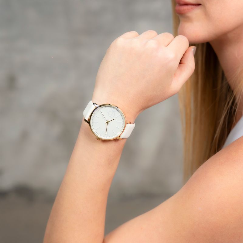 Reloj color blanco hotsell