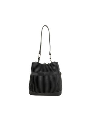 Bolsa Hobo Grande Diseño Plisado Color Negro