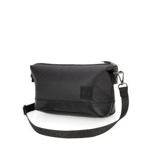 Neceser Chico De Viaje Con Cinturón Porta Accesorio Color Negro