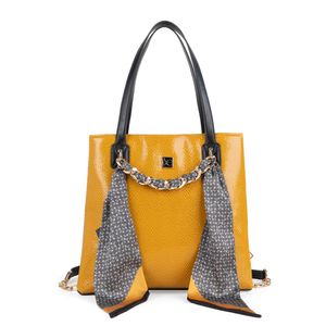 Bolsa Satchel Con Mascada Color Ocre