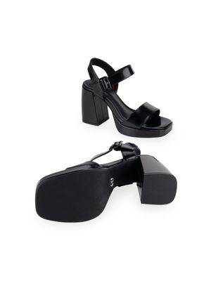 Plataforma Con Tacón Ancho Color Negro